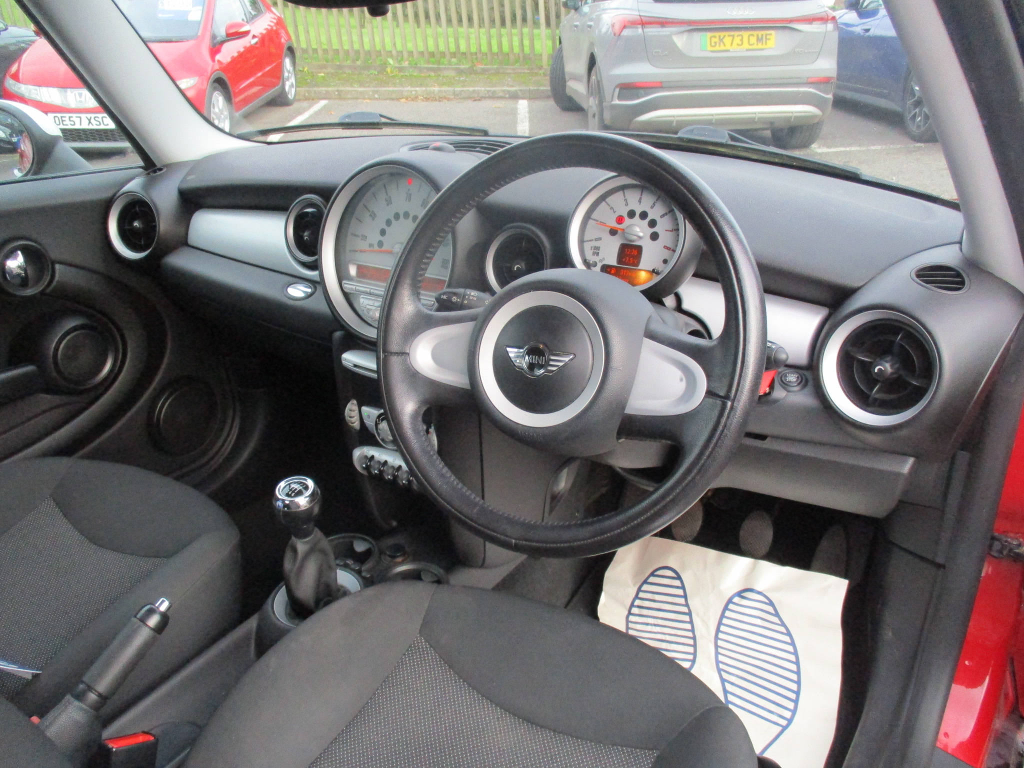 MINI HATCH 1.4 ONE (6 SPEED) 2007